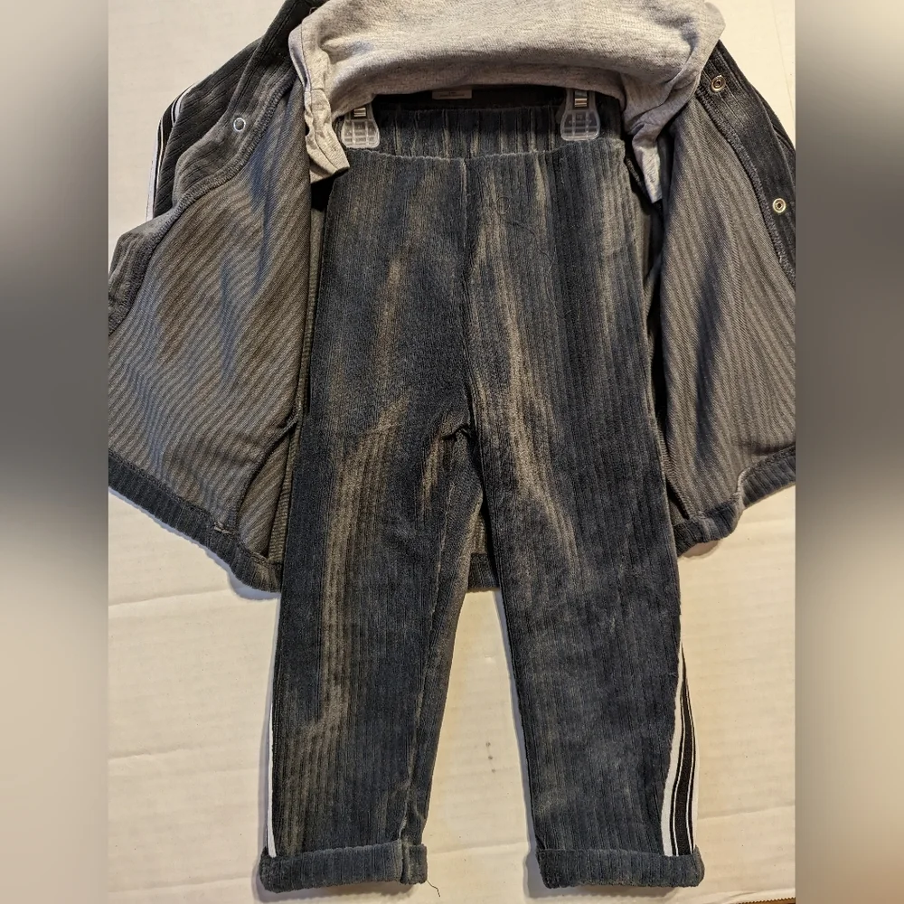 Boys 3 Piece Outfit Brand New With Tags Size 24 Months